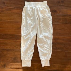 White Honeycut Joni Jogger, White